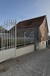 EXCLUSIVITE - PERIPHERIE IMMEDIATE DE PERONNE - SECTEUR RECHERCHE - (réf : D0168) - Prix : 212 000 €