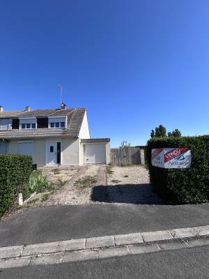 A ESTREES-DENIECOURT - Proche A1/A29 et gare TGV - (réf : D0152) - IDEAL INVESTISSEURS - Prix : 97 200 €